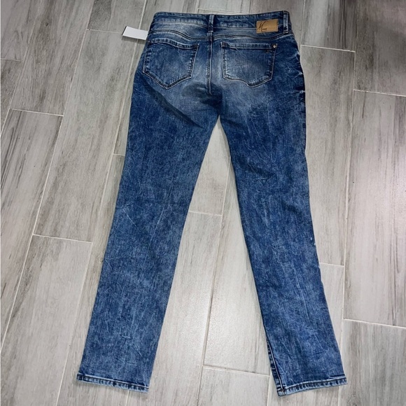 Mavi Jeans Light Wash Bleached Distressed Emma Slim Boyfriend Jeans, Size 27 - Picture 12 of 14
